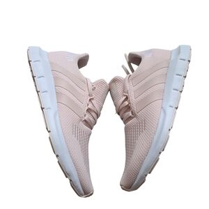 Women's Pink SneakersAdidas Swift Run 1.0 Pink Sneakers